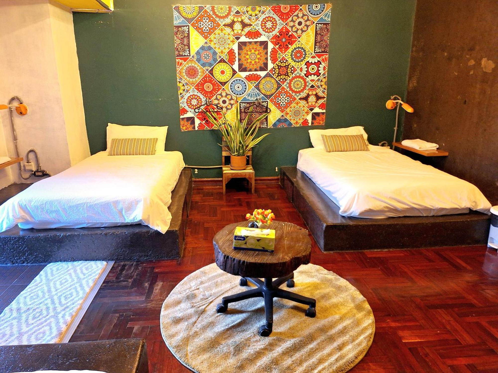 Ddm House Hostel Bangkok Buitenkant foto